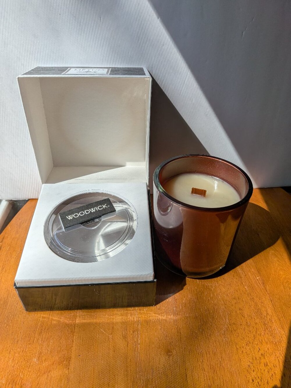 WoodWick Metro Brownstone Amber 11 oz Candle Wood Wick Original Box